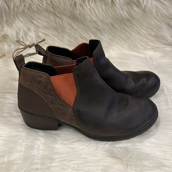 KEEN Morrison Chelsea Ankle Dress Boots Womens Brown Leather 2" Heels - Picture 2 of 9